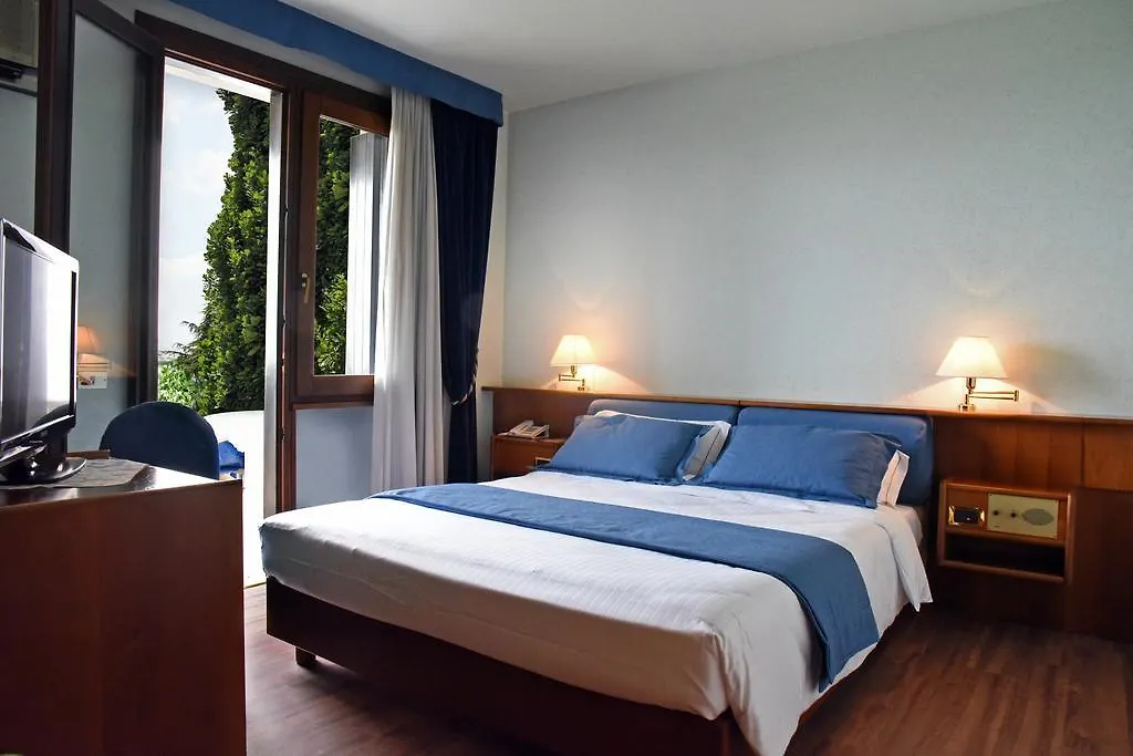 Hotel Bellavista Montebelluna 4*,